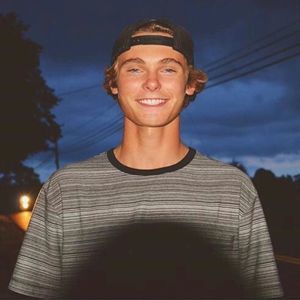 Meet your Posher, Dylan